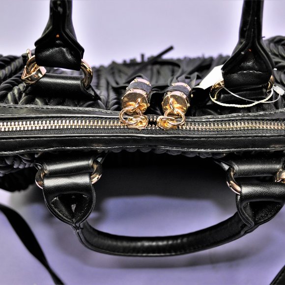 NWT! Austin & York Quilted Black Vegan Leather Crossbody Bag - Picture 4 of 8